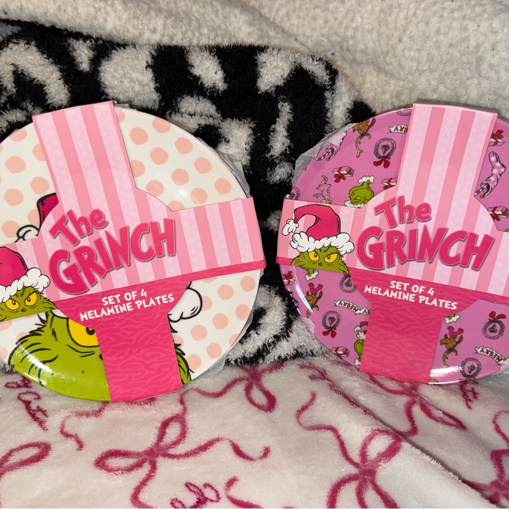 Pink Grinch Plate Sets